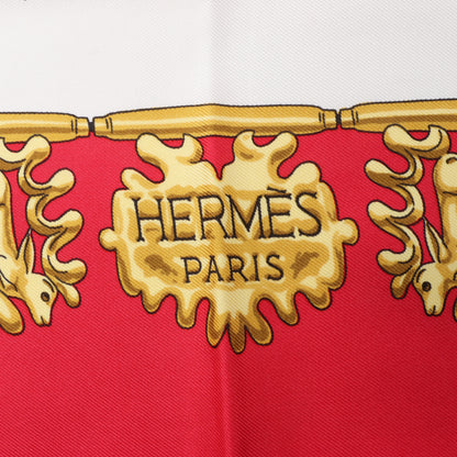 Hermès Carré 90 „LES CAVALIERS D'OR“ Schal aus 100 % Seide in Rot