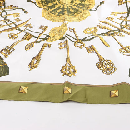 Hermès Carré 90 „LES CLES“ Seidentaschentuch in Khaki