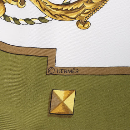 Hermès Carré 90 „LES CLES“ Seidentaschentuch in Khaki