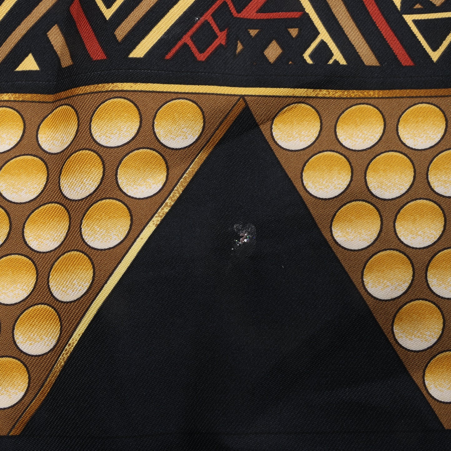Hermès Carré 90 "L'OR DES CHEFS" 100% Silk Scarf in Black