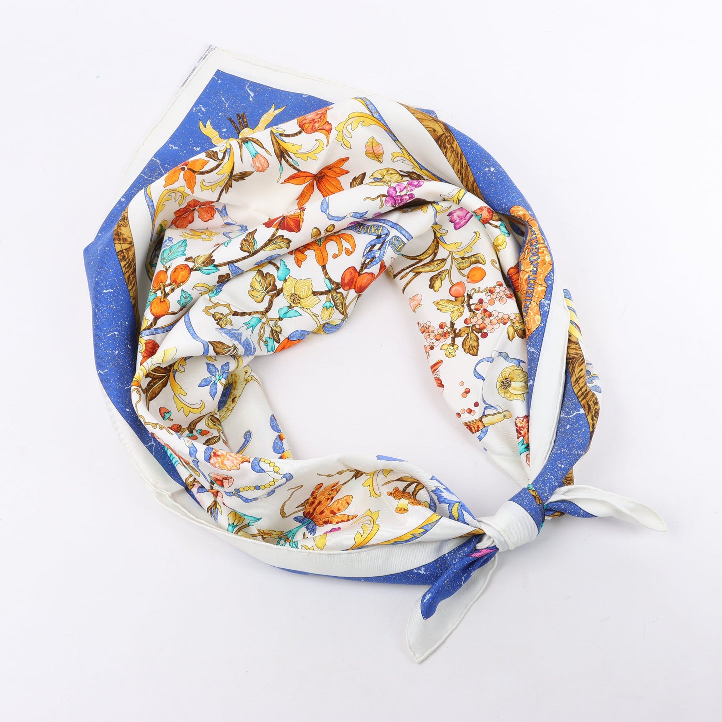 Hermès Carré 90 "PIERRES d'ORIENT et d'OCCIDENT" Foulard 100% Soie en Marine x Beige
