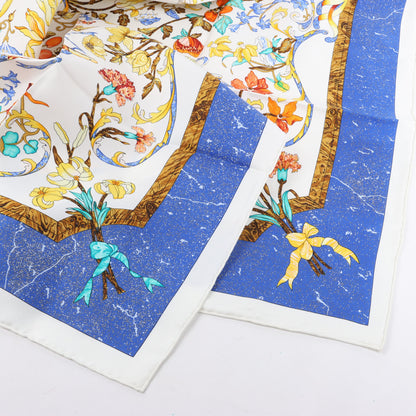 Hermès Carré 90 "PIERRES d'ORIENT et d'OCCIDENT" Foulard 100% Soie en Marine x Beige