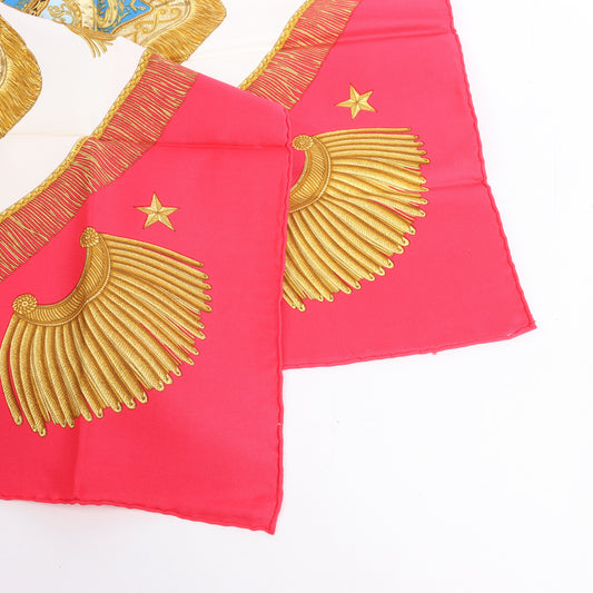 Hermès Carré 90 „Poste et Cavalerie“ Seidentaschentuch in Rot