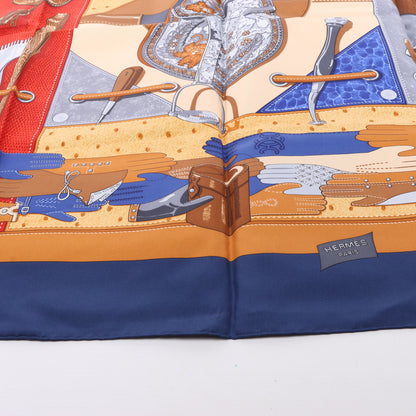Hermès Carré 90 „TOUT CUIR“ Schal aus 100 % Seide in Marineblau