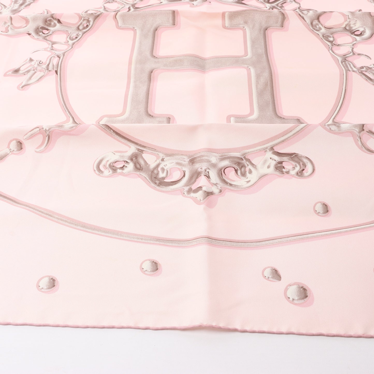 Hermès Carré 90 "VIF ARGENT" 100% Silk Scarf in Pink