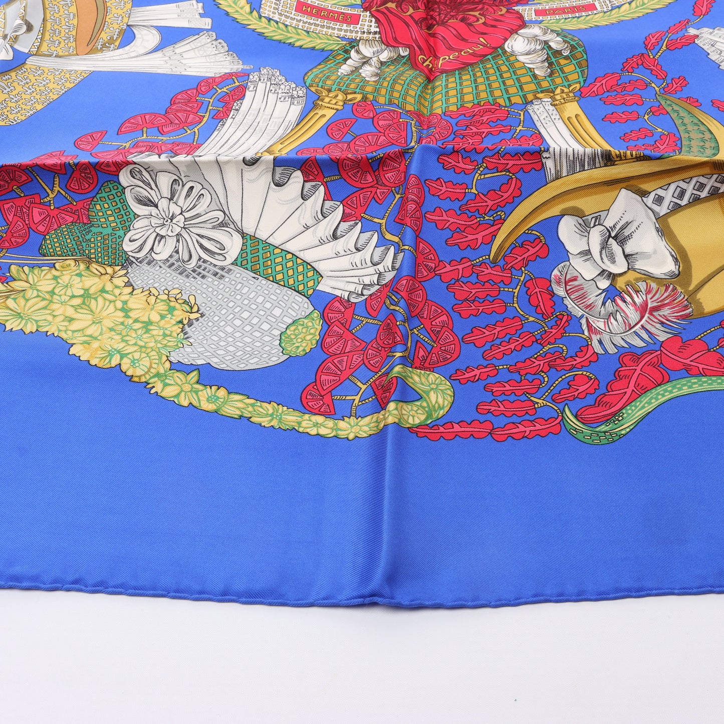 Hermès Carré 90 „Chapeau“ Schal aus 100 % Seide in Blau