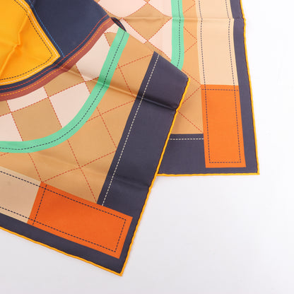 Hermès Carré 90 Double Face „Tapis de Selle“ Seidentaschentuch in Mehrfarbig