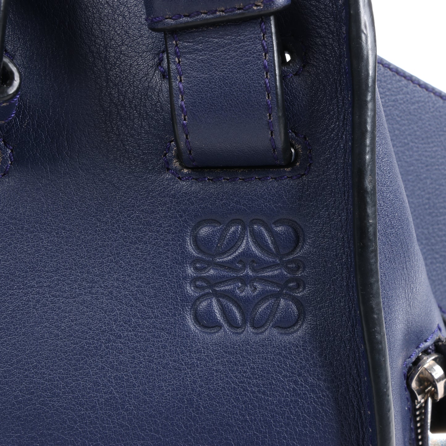LOEWE – Hammock – Kleine 2-Wege-Handtasche aus Leder in Marineblau