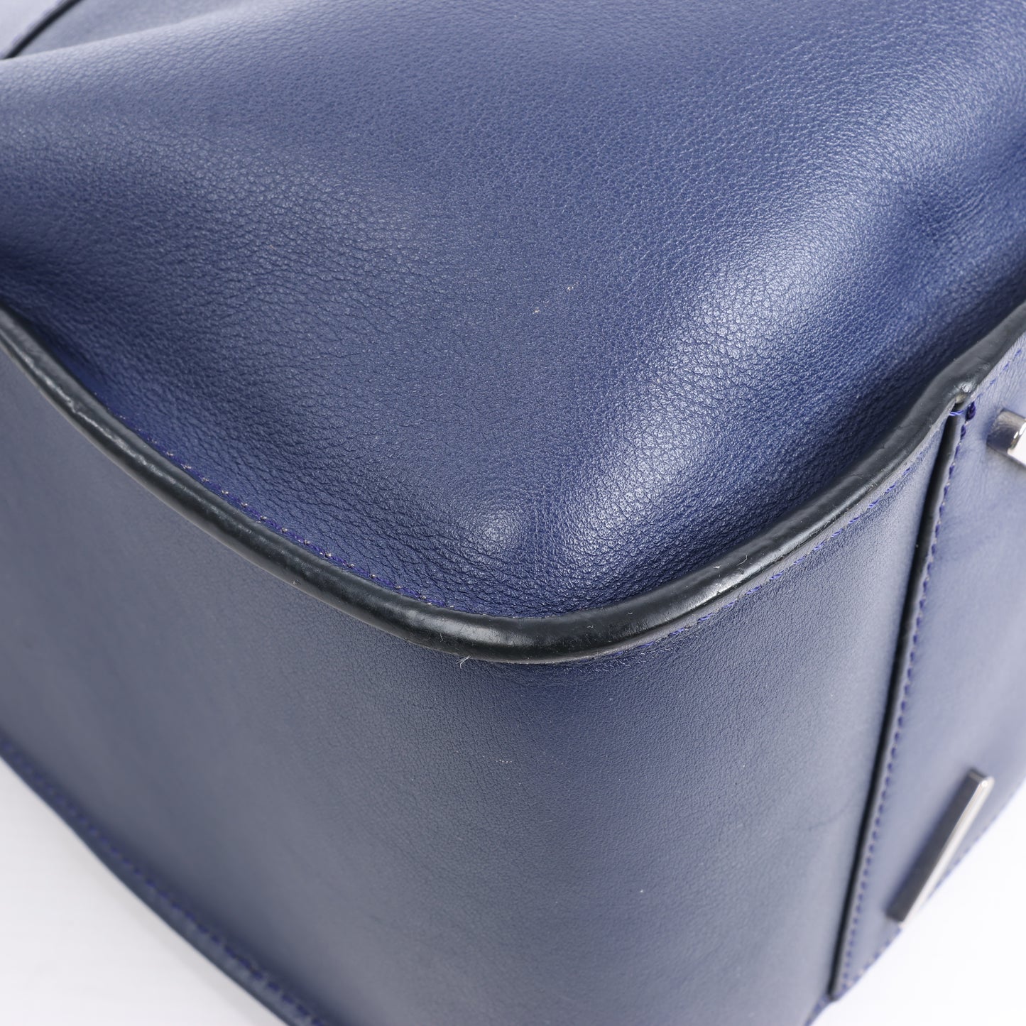 LOEWE – Hammock – Kleine 2-Wege-Handtasche aus Leder in Marineblau