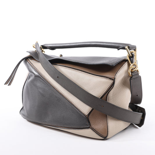 LOEWE Puzzle Medium 2Way-Handtasche aus Leder in Braun x Beige