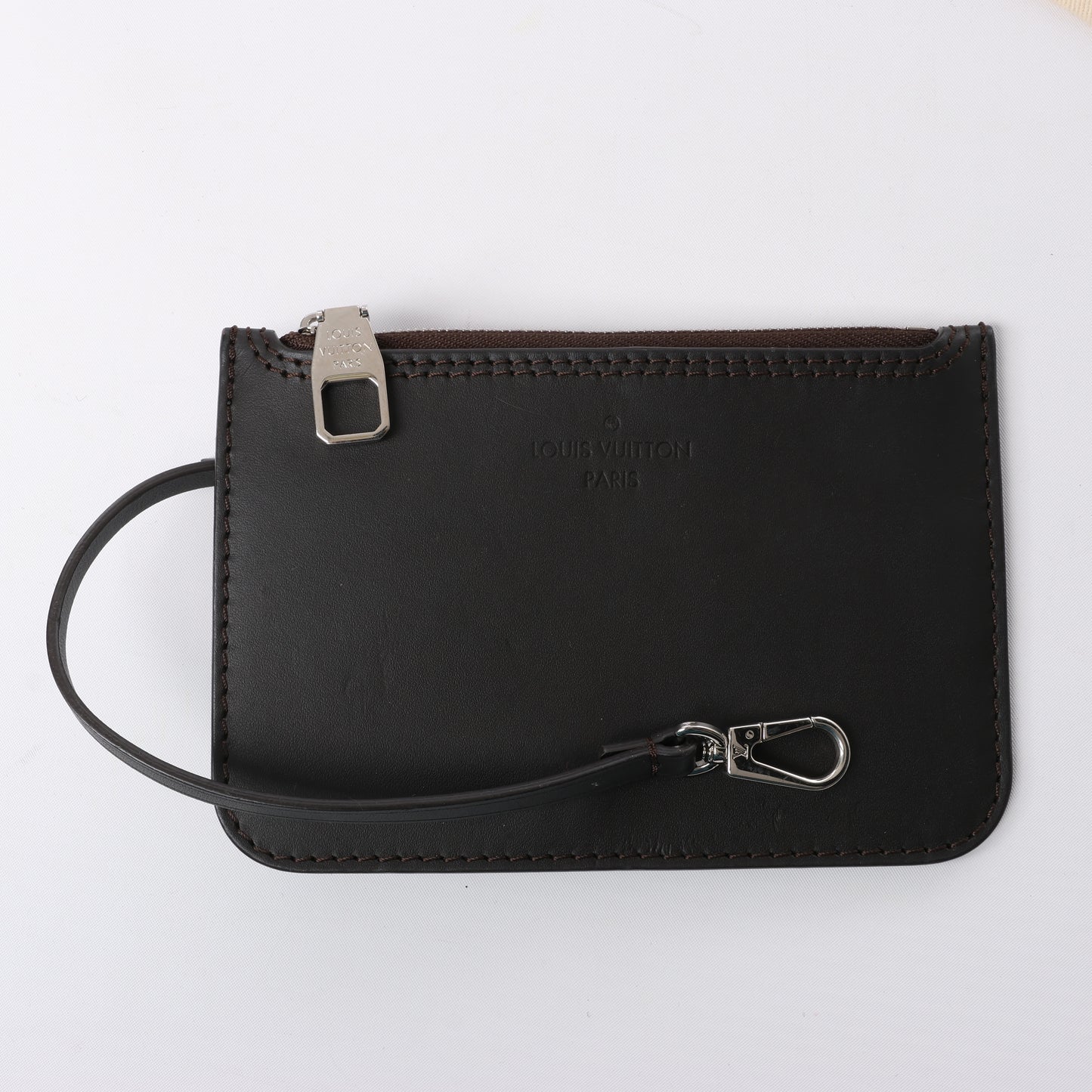 Louis Vuitton Hina Monogram Mahina Leder-Umhängetasche in Schwarz M54350
