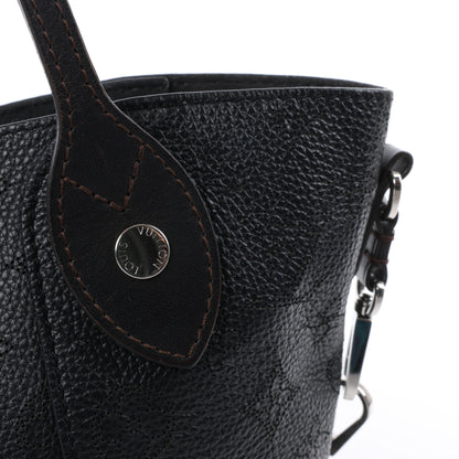 Louis Vuitton Hina Monogram Mahina Leder-Umhängetasche in Schwarz M54350