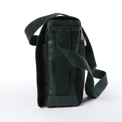 Louis Vuitton Taiga Viktor Shoulder Bag in Green M30144
