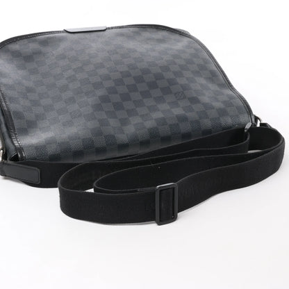 Louis Vuitton Damier Graphite Daniel MM Umhängetasche N58029