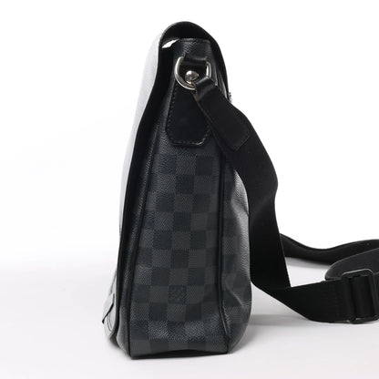 Louis Vuitton Damier Graphite Daniel MM Umhängetasche N58029