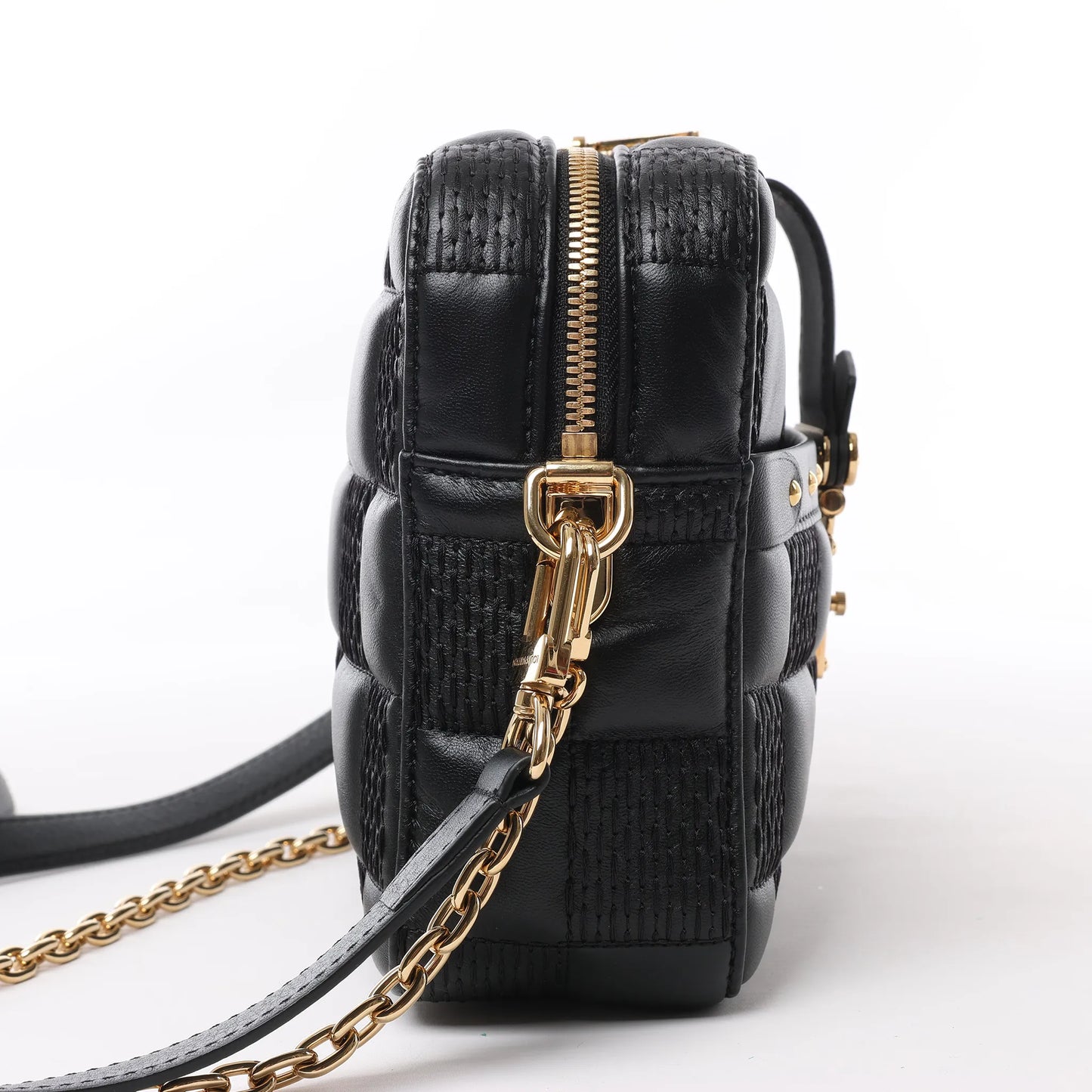 Louis Vuitton Damier Quilt Troca MM Umhängetasche in Schwarz M59114