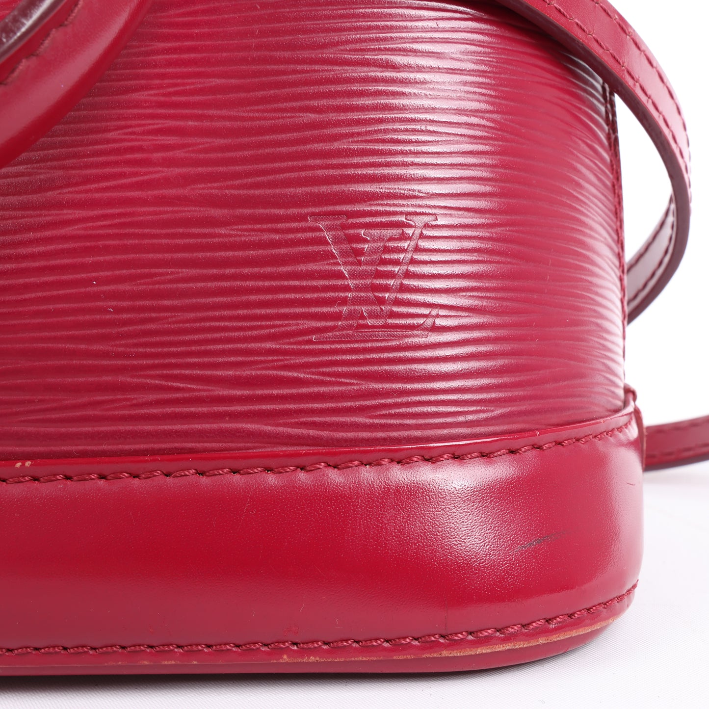 Louis Vuitton Epi Leder Alma BB Handtasche in Himbeere M40851