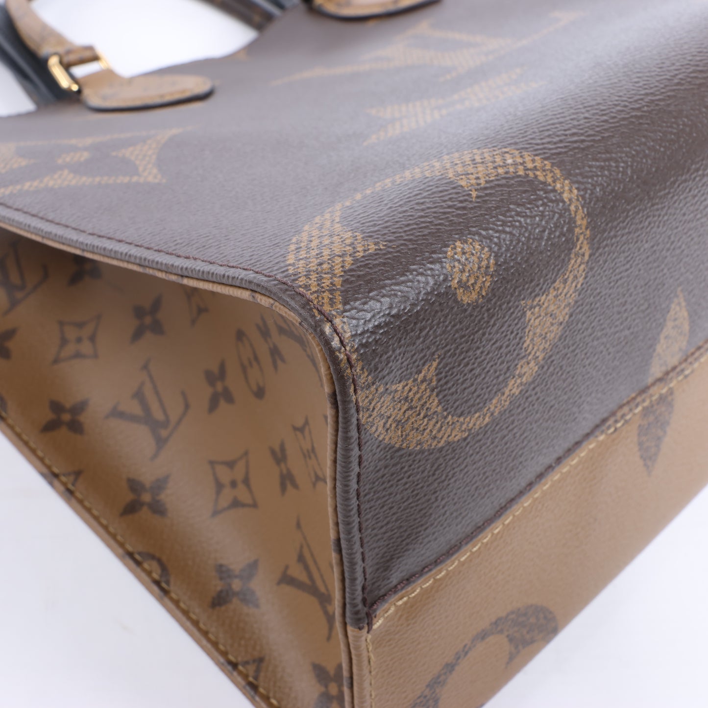 Louis Vuitton Riesiges Monogramm Reverse On the Go MM in Braun M45321