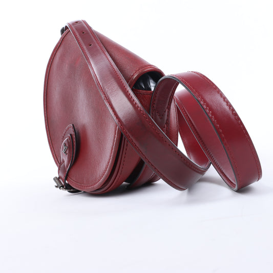 Louis Vuitton LV-Logo x Tanblan-Umhängetasche aus Leder in Rot M55506