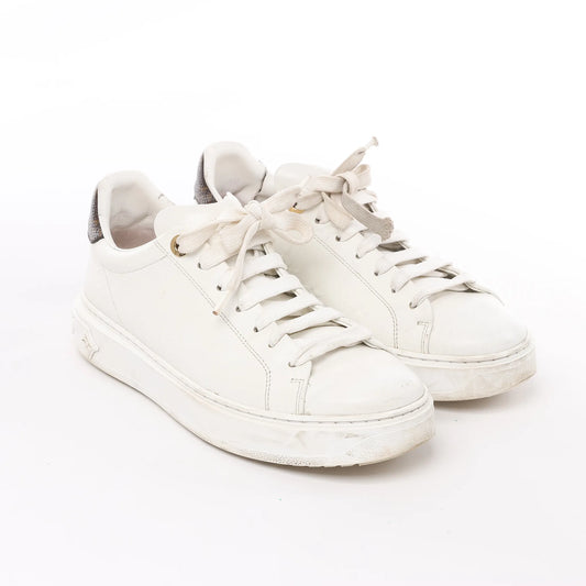 Louis Vuitton Leder-Monogramm Time Out Sneakers in Weiß, Größe 38 EU