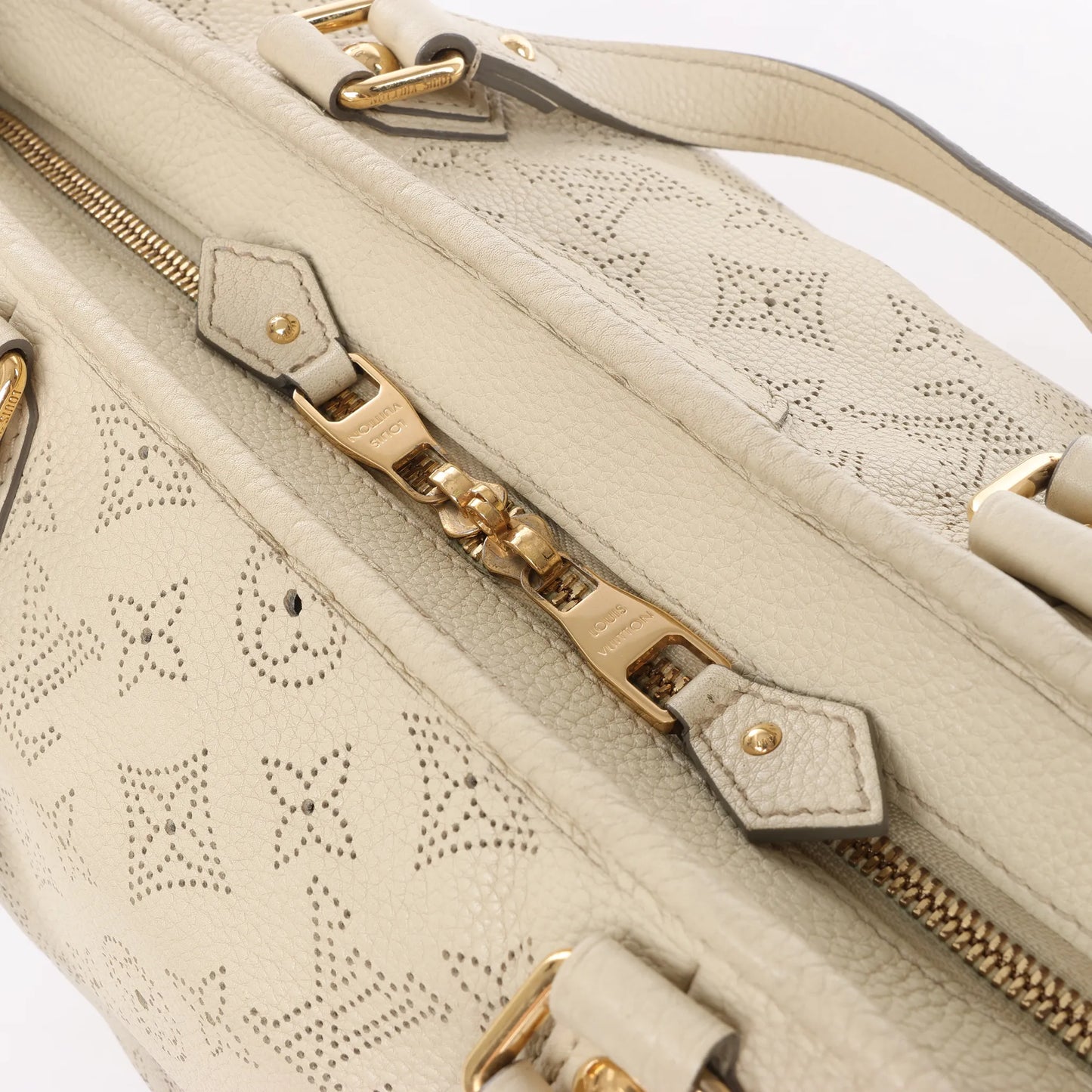 Louis Vuitton Monogram Mahina Stella PM Leather Handbag in Beige M93067