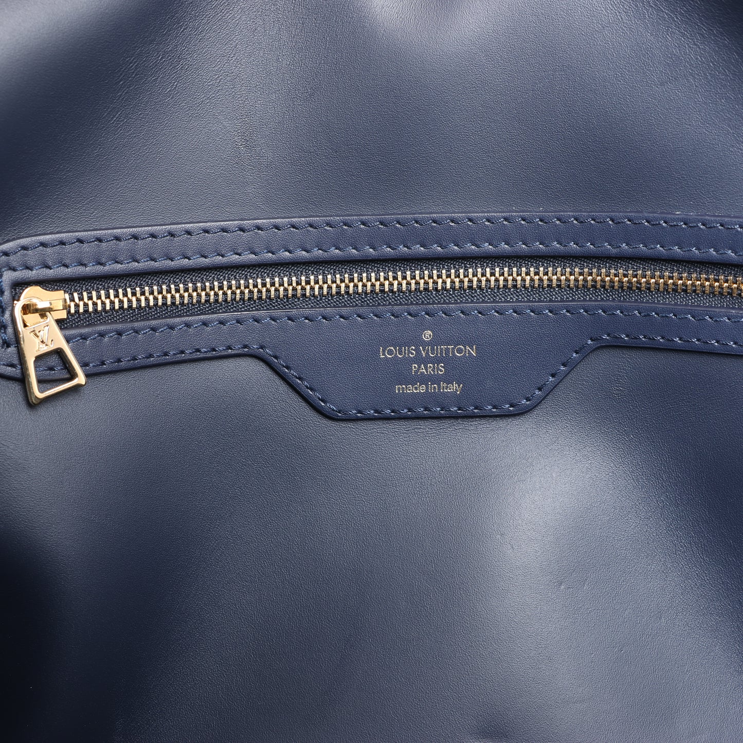 Louis Vuitton Malletage Alma GM Handtasche in Marineblau M23723