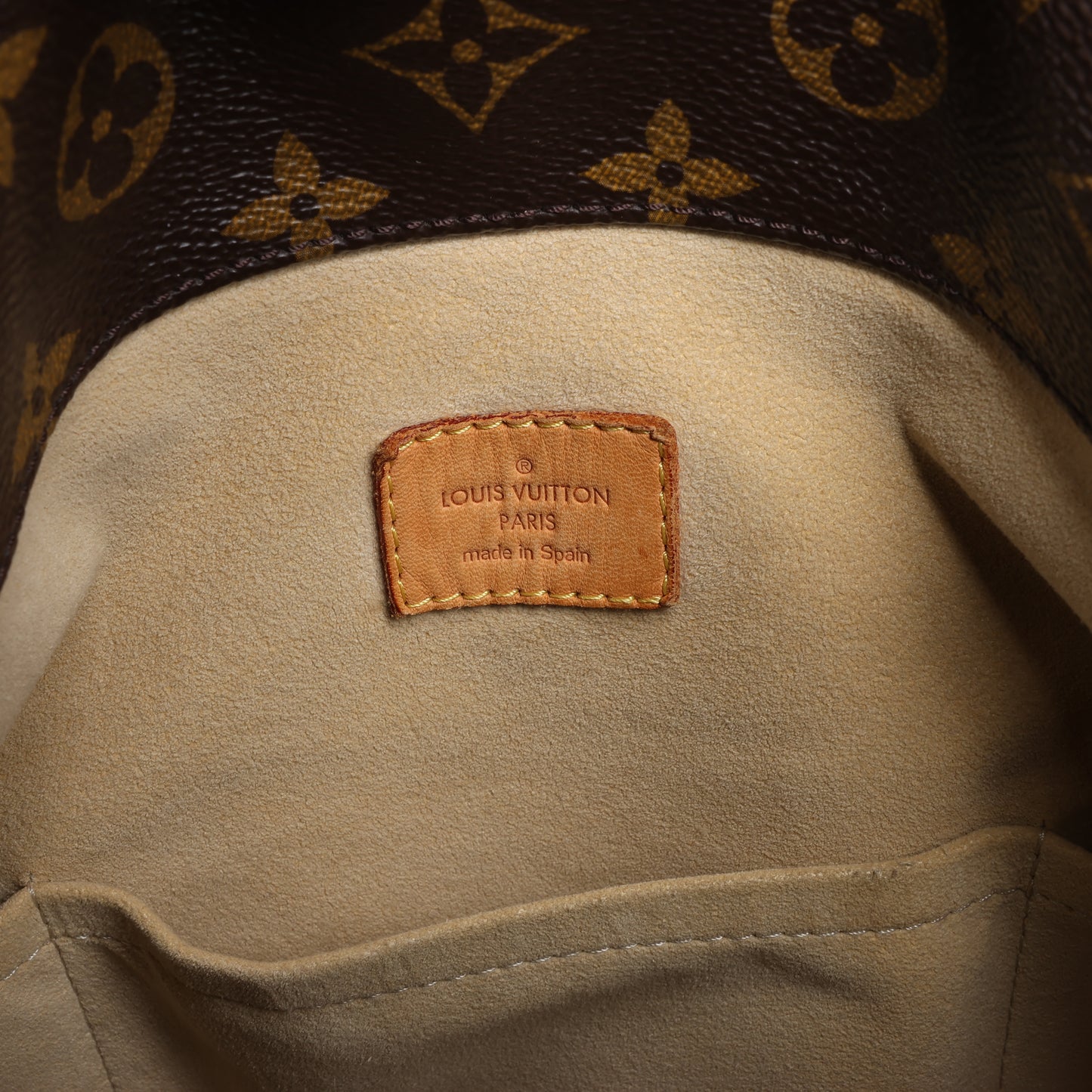 Louis Vuitton Monogram Canvas Artsy MM Handtasche M40249