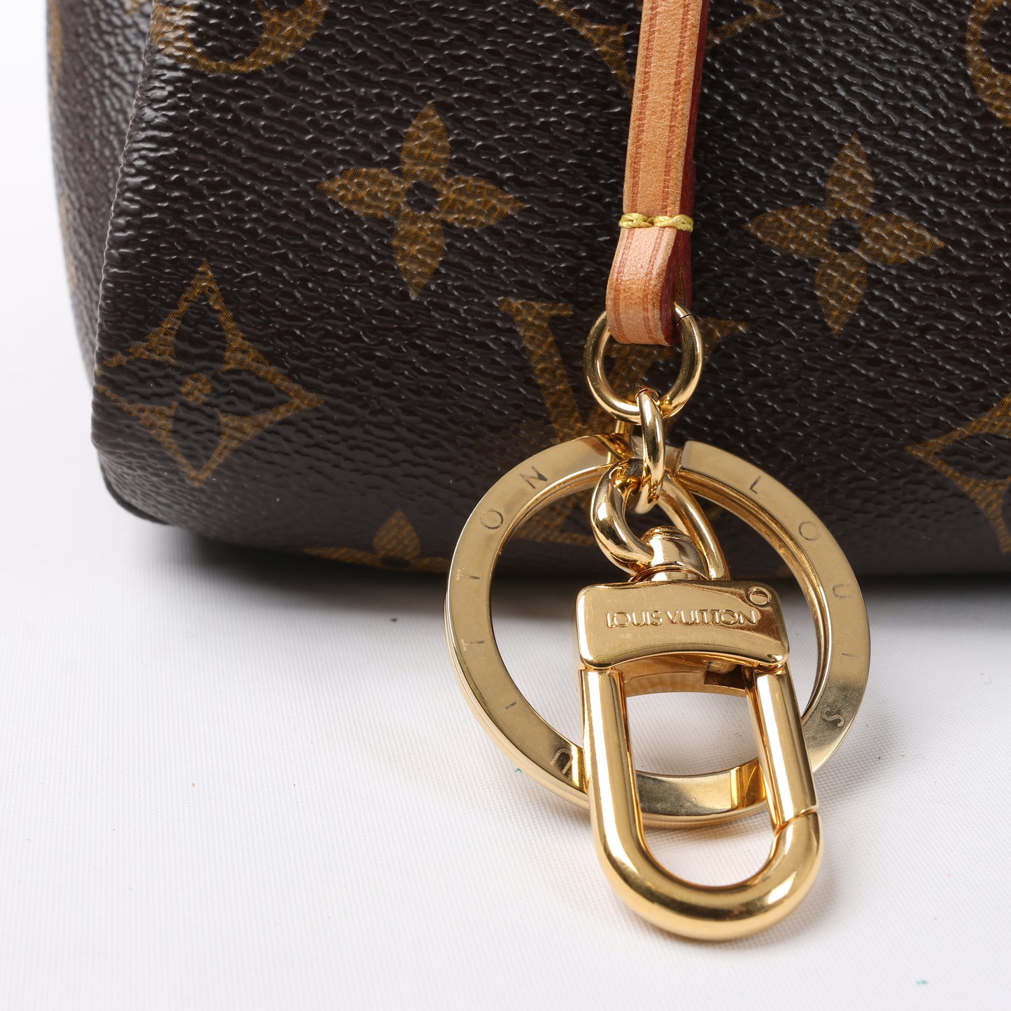 Louis Vuitton Monogram Canvas Artsy MM Handtasche M40249