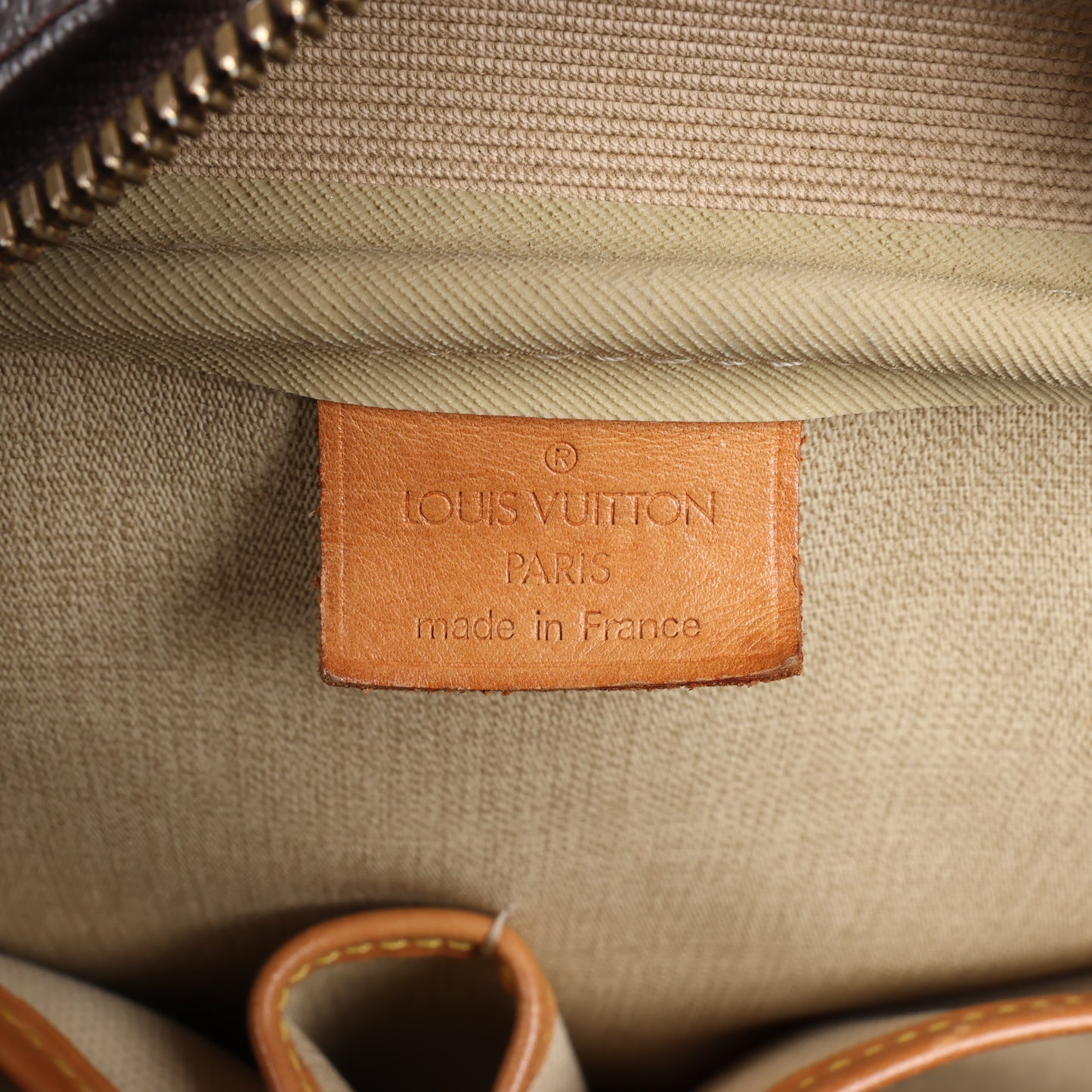 Louis Vuitton Deauville Handtasche aus Monogram-Canvas M47270