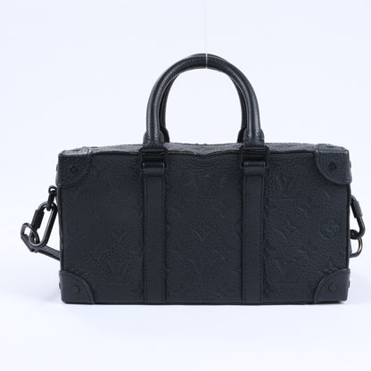 Louis Vuitton – Soft Trunk 2Way-Handtasche mit Monogrammprägung in Schwarz M57410