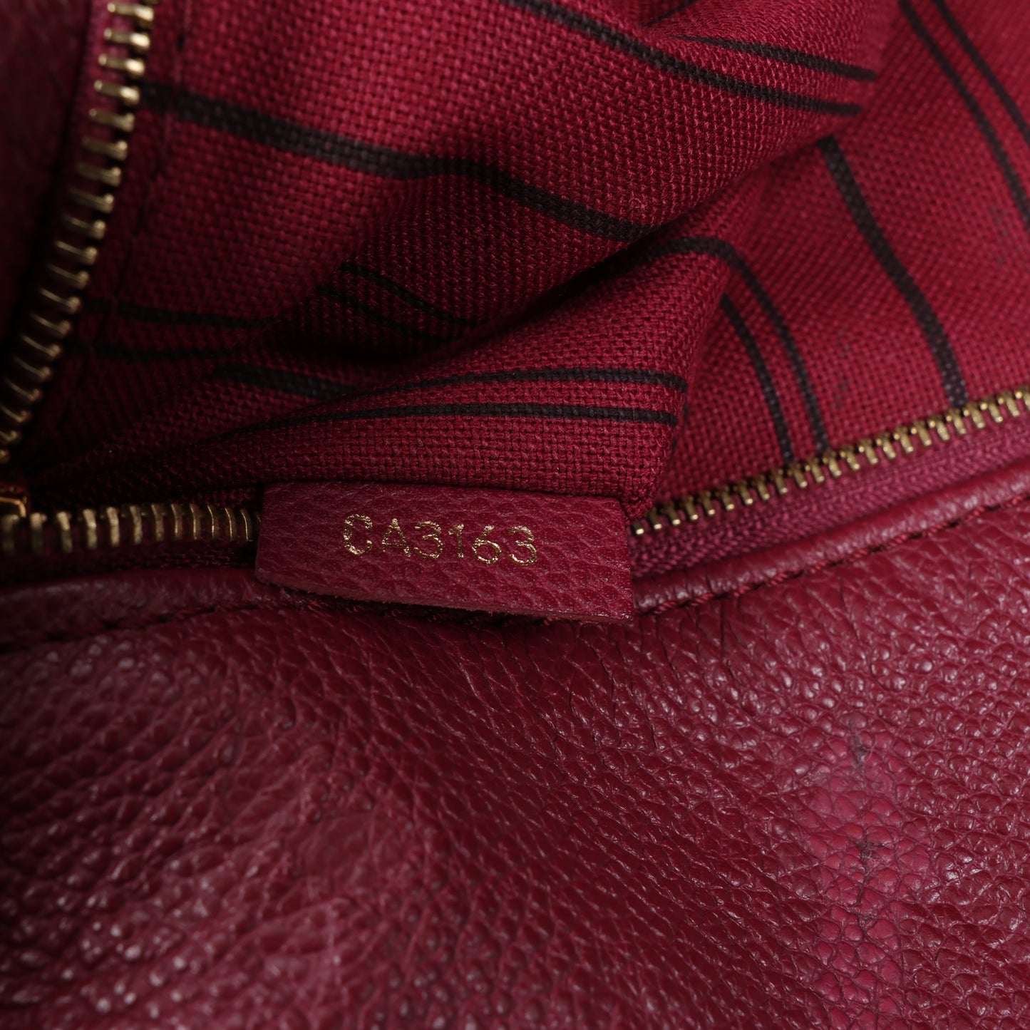 Louis Vuitton Monogram Empreinte Metis Hobo Handtasche in Lila M40813
