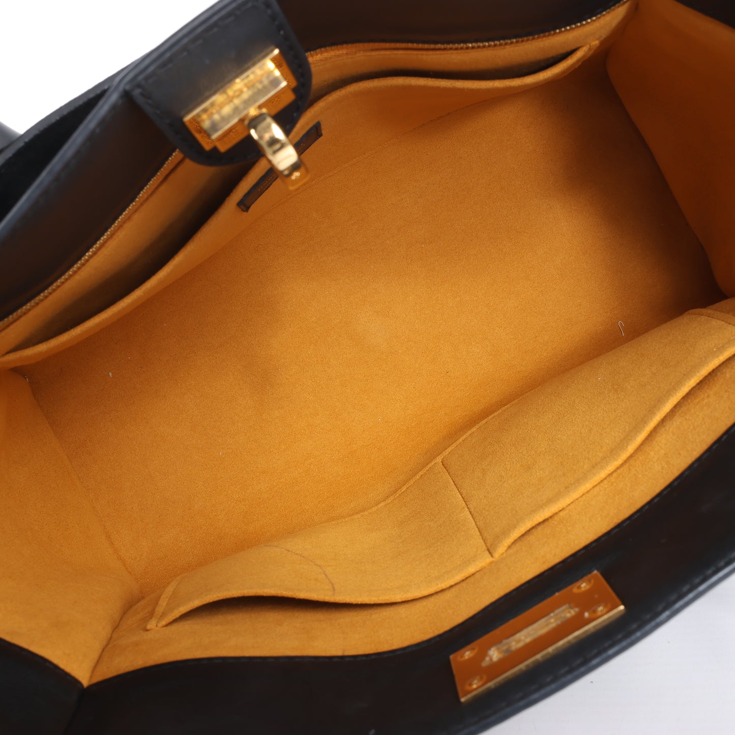 Sac à main Louis Vuitton Monogram Tuffetage On My Side en noir M53826