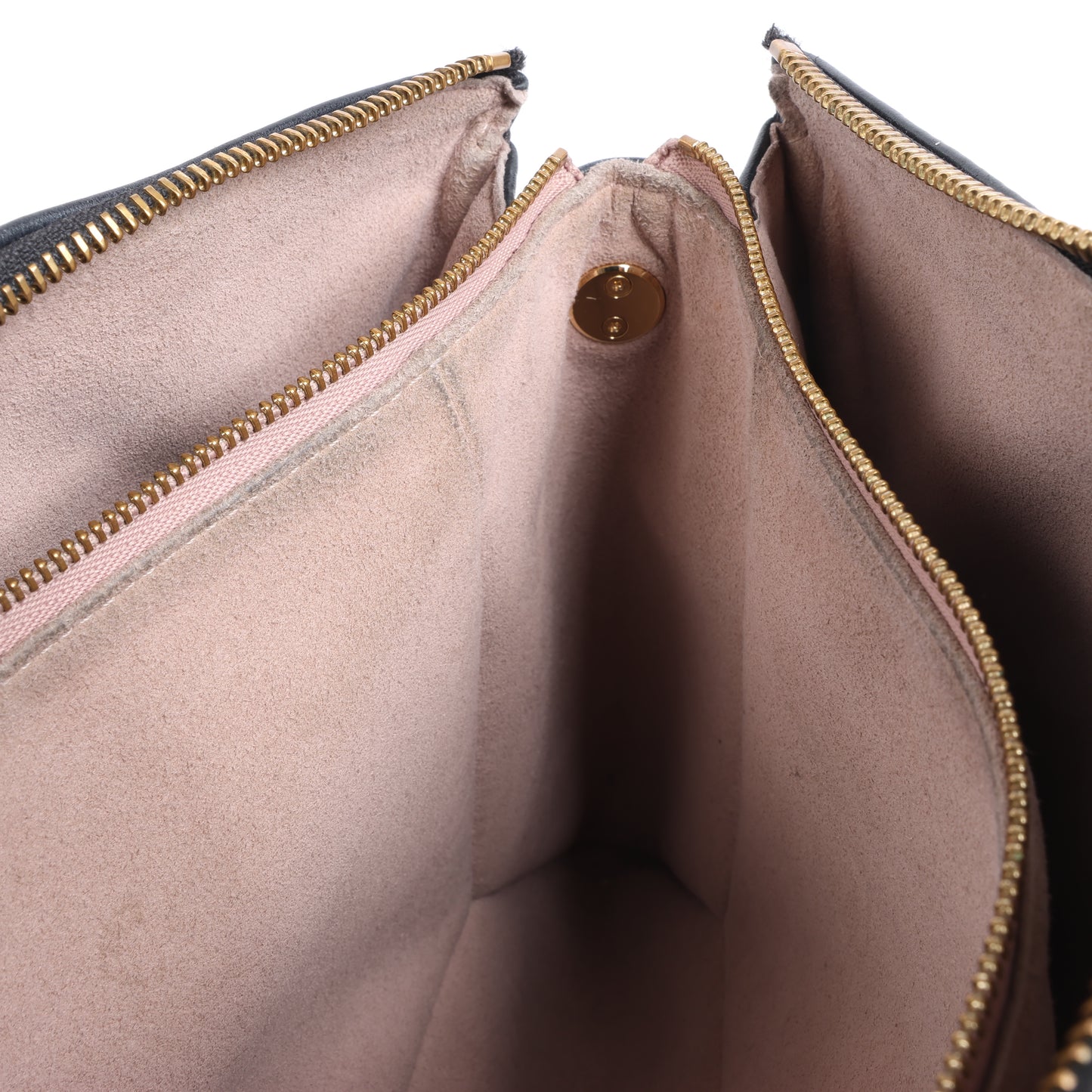 Louis Vuitton Coussin PM 2Way-Umhängetasche mit Monogrammprägung in Schwarz M57790