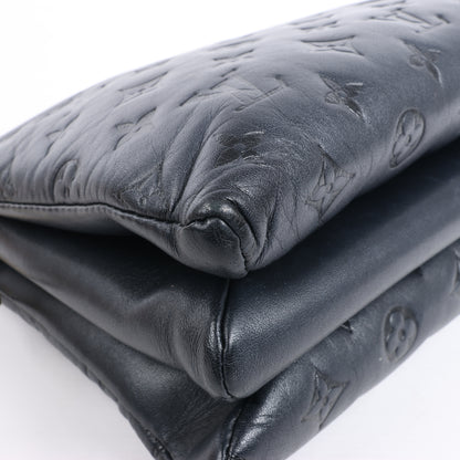 Louis Vuitton Coussin PM 2Way-Umhängetasche mit Monogrammprägung in Schwarz M57790
