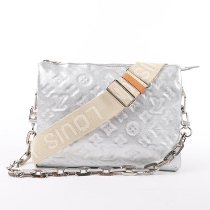 Louis Vuitton Coussin PM 2Way-Umhängetasche mit Monogrammprägung in Silber M57913