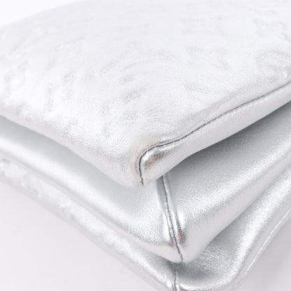 Louis Vuitton Coussin PM 2Way-Umhängetasche mit Monogrammprägung in Silber M57913