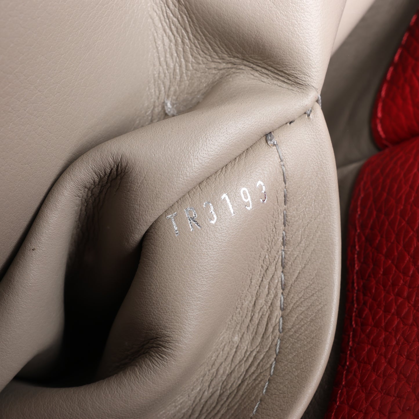Louis Vuitton Parnassea Capucines GM Handtasche in Rot M48871