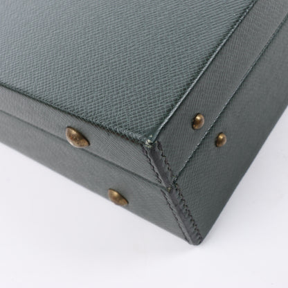Louis Vuitton Taiga Diplomat Reisetasche in Grün M30014