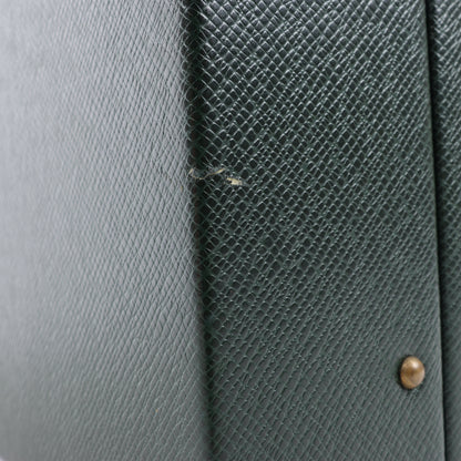Louis Vuitton Taiga Diplomat Reisetasche in Grün M30014