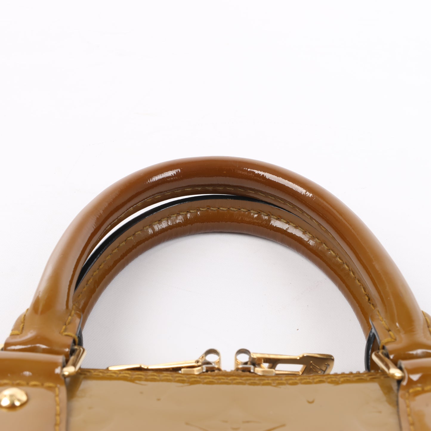 Louis Vuitton Vernis Alma Handtasche in Oliv M91582