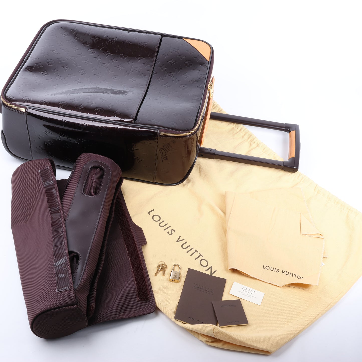 Louis Vuitton Vernis Suitcase Pegase 45 Reisetasche in Amarante M91277