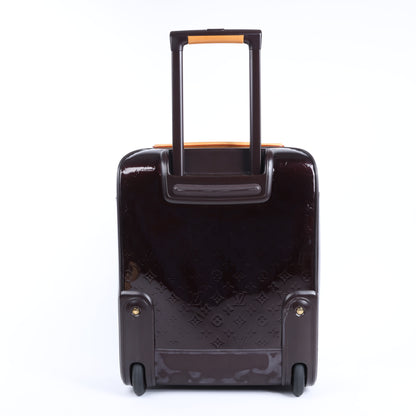Louis Vuitton Vernis Suitcase Pegase 45 Reisetasche in Amarante M91277