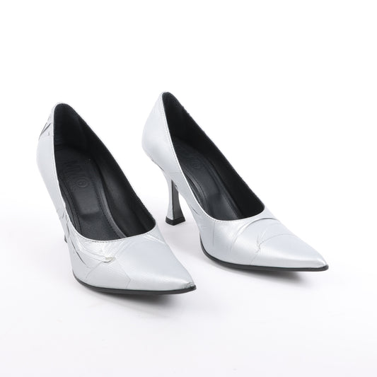 MAISON MARGIELA MM6 9 cm Pumps aus laminiertem Leder in Silber, Größe 37 EU