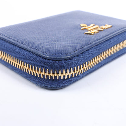 Prada – Münzgeldbörse aus Saffiano-Metall 1MM268 aus blauem Leder