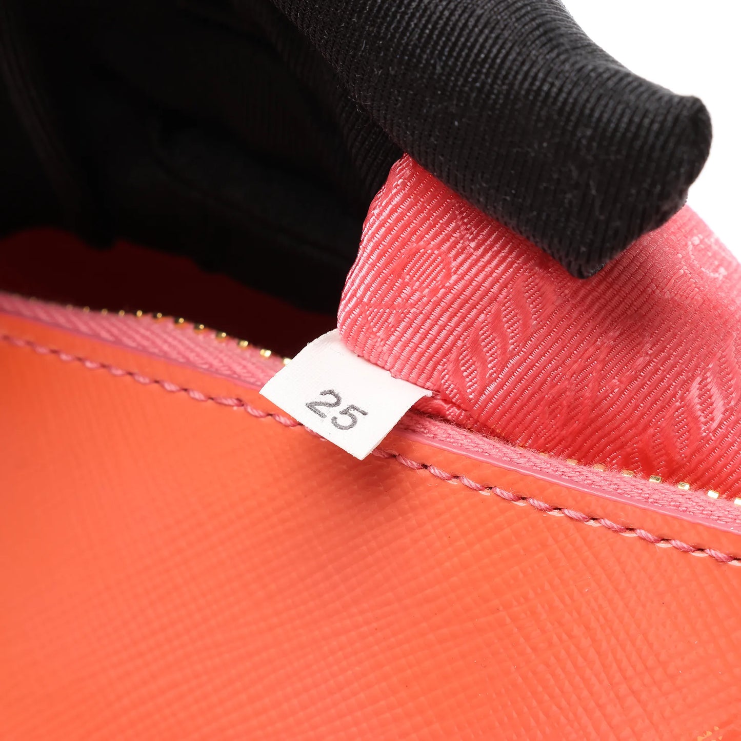 Sac à main Prada Saffiano Vernice Dome en cuir bidirectionnel, couleur bégonia BL0909