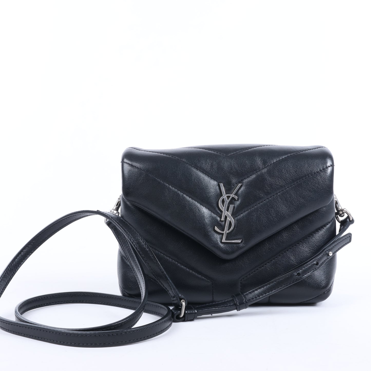 Sac bandoulière Loulou en cuir noir Saint Laurent Paris 467072