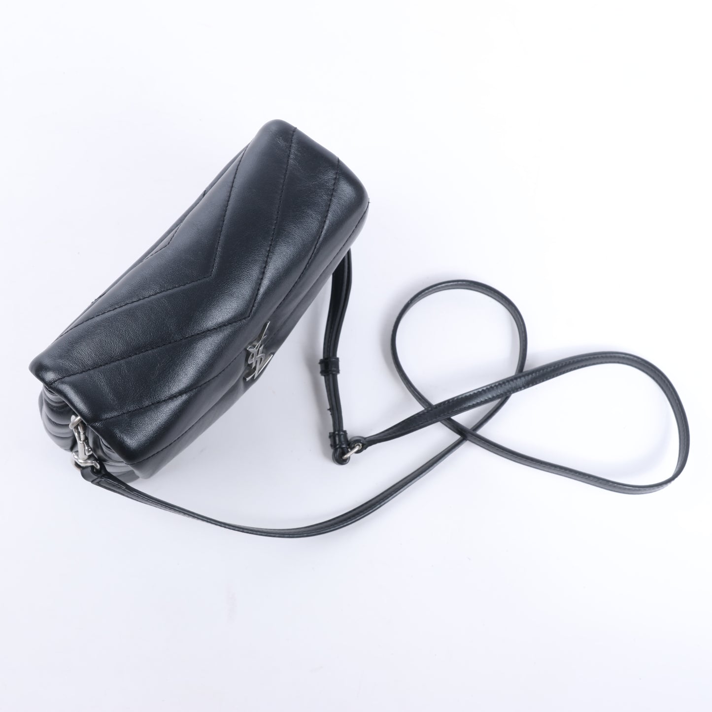 Sac bandoulière Loulou en cuir noir Saint Laurent Paris 467072