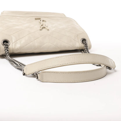 Saint Laurent Paris Niki Mittelgroße Schultertasche aus Leder mit Kettenriemen, Ecru, 633158