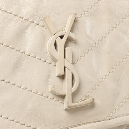 Saint Laurent Paris Niki Mittelgroße Schultertasche aus Leder mit Kettenriemen, Ecru, 633158