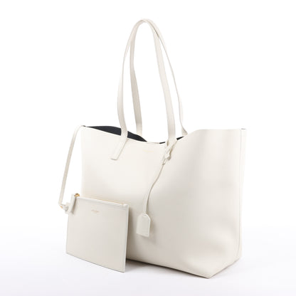 Saint Laurent Paris Sac Shopping Schultertasche aus Leder in Ecru 394195